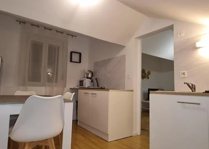 Appartement T3 Centre Renove 50 M2 Confort !